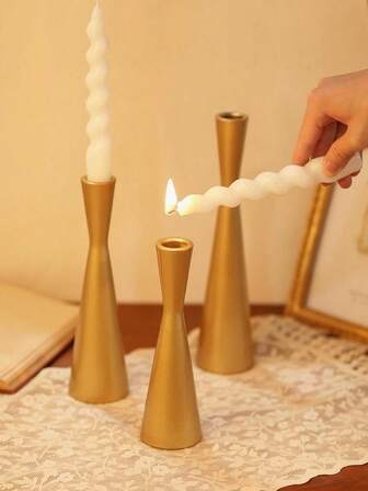 1Pc/1Set Classical Metal Pillar Candlesticks, French Vintage Candle Holders. Suitable For Modern Home Decoration, Tabletop Center, Home Decoration, Room Decoration, Birthday Decoration, Wedding Banquet