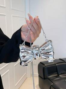 1pc Mini Metal Silver Bow Decor Cute Crossbody Bag, Mini Evening Clutch Bag With Metal Bow Detail, Fashionable Personalized Girl's Chain Bag, Suitable For Party And Date, Shoulder Crossbody Bag For Female, Best Gift For Friends And Family