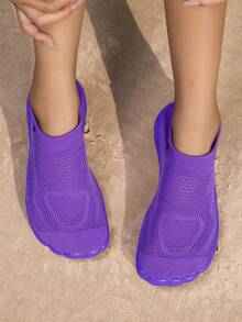 Zapatos de agua amigables con los pies descalzos ZVB, zapatos de playa de suela blanda para mujeres para nadar, bucear, actividades al aire libre de secado rápido para el verano, zapatos de agua para pesca, antideslizantes y transpirables - Morado - Ver 10