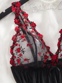 异域梦幻！中东风刺绣透视睡袍 - 解锁神秘性感刺绣透视不对称/不对称V型内裤和丁字裤，坏蛋造型 - 黑色 - 查看 4