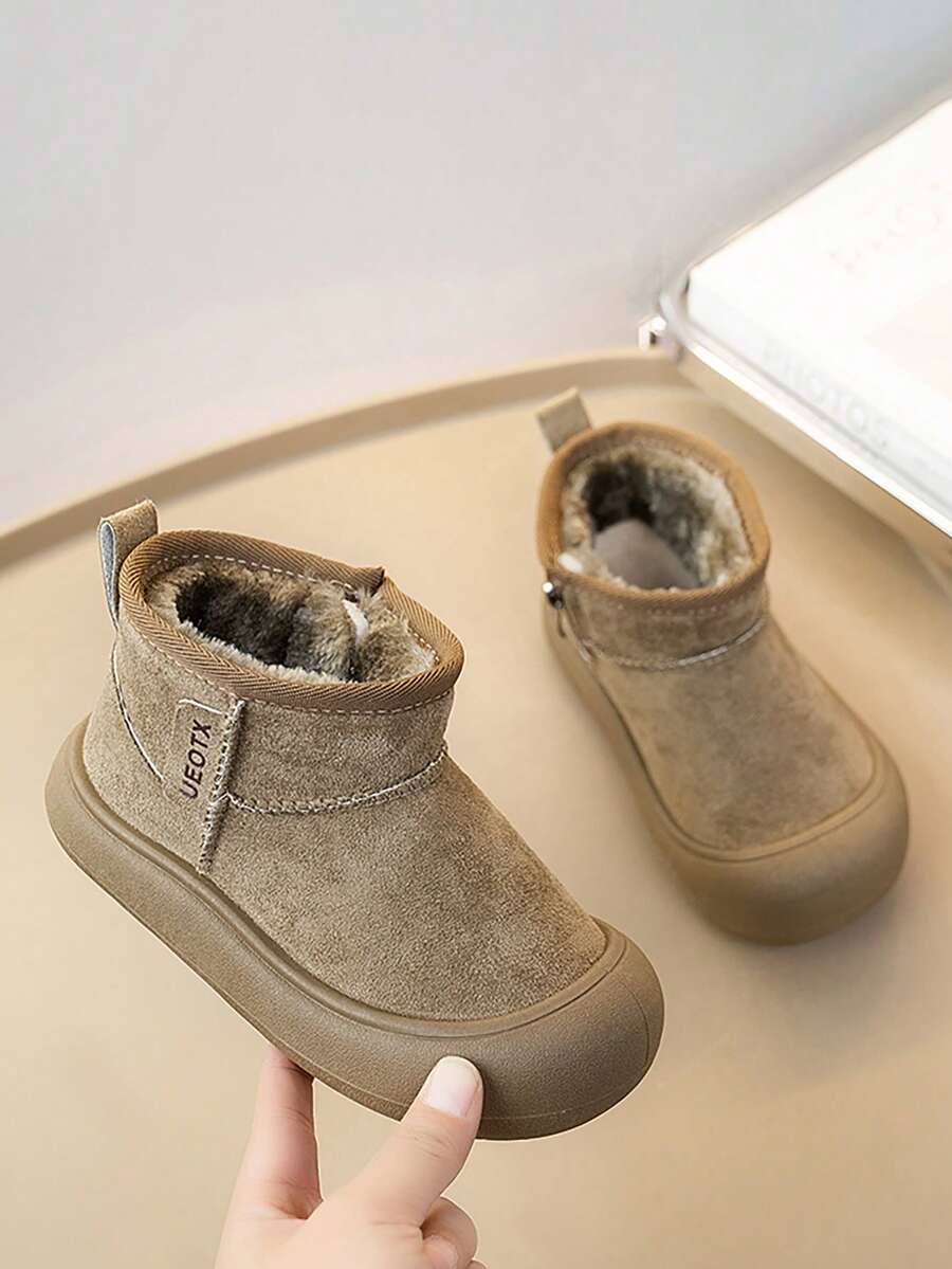 Sepatu bot salju modis dengan desain resleting samping warna polos yang nyaman, cocok untuk anak perempuan dan laki-laki, lapisan bulu lembut dan hangat, cocok untuk berjalan di luar ruangan dan dipakai di musim dingin. Ukuran Cina, silakan lihat tabel ukuran untuk memilih. - Khaki - View 1