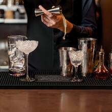 可客製化矽膠吧檯墊，咖啡與調酒杯墊，居家吧檯配件，藝術橡膠飲品杯墊，送給父親、男友的禮物，咖啡吧裝飾，父親節禮物 - 彩色 - 查看 3