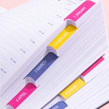 Sanrio دفتر تخطيط يومي ل- هالو كيتي سانريو لعام 2026، دفتر يومي لمدة 365 يوم، دفتر إدارة الوقت باللغة الإنجليزية، لوازم مدرسية، عودة إلى المدرسة، مناسب كلوازم مدرسية للطلاب العائدين وكهدايا للطلاب.