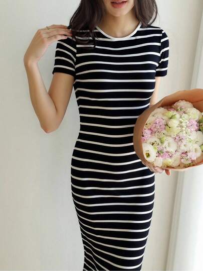 K-Vae Women's Autumn Black And White Striped Round Neck Knitted Stretch Long, Casual Daily Simple Clothing For Back To School, Teacher's Clothes, Airport Clothes, Halloween