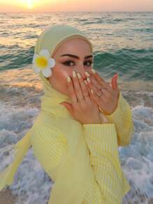 1 件纯色珍珠雪纺围巾，休闲优雅透气头巾，户外防晒头巾，适合日常、海滩和度假