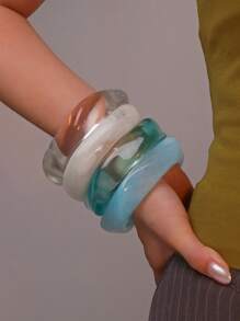 1pc Exaggerated Resin Asymmetrical Semi-Transparent Design Bracelet