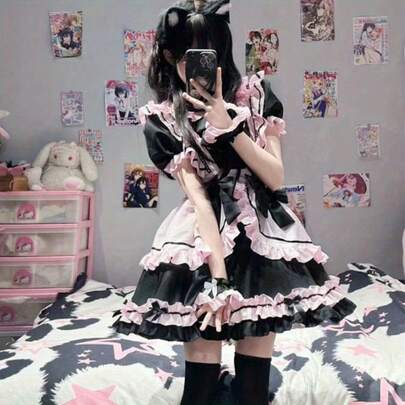 Party Costumes & Sets