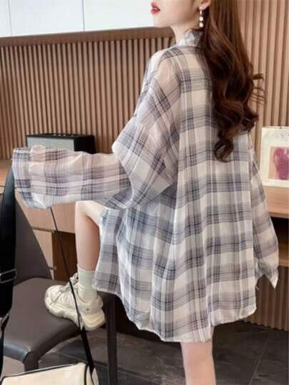 女式加大码格子轻薄衬衫，新款中长款宽松休闲外套