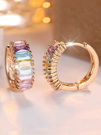 1 paire de boucles d'oreilles en zircone colorées brillantes et raffinées à la mode pour les dames. Accessoires de bijoux pour fête, anniversaire, cadeau