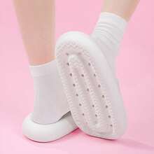 MINISO Hello Kitty 女士厚底拖鞋 白色 37-38/39-40码 吸睛KT猫装饰 厚底防滑静音 浴室洗漱居家闲逛 和Hello Kitty一起慵懒玩耍（1双） - 白色 - 查看 2