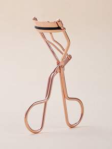 可替换套装：1 个高品质睫毛夹 + 15 个可替换睫毛夹垫，一次性解决睫毛问题，无需重复购买，精致手动睫毛夹，轻松卷翘睫毛，适合家庭和商业使用，也适合商业分销，方便旅行携带，价格实惠的化妆工具，经济实惠的化妆配件，价格低廉的商品，化妆用品，价格实惠，送给女性的礼物，送给她的礼物，情人节礼物，赠品，旅行，便宜货，旅行必备 - 金色 - 查看 10