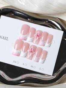 10片方形法式假指甲套装，饰有两朵小花和粉色装饰，工艺独特，大胆时尚。适合派对、跳舞和日常佩戴。套装包含美甲工具，是送给女性和女孩的绝佳礼物，也是海滩必备的按压式美甲产品。 - 粉色 - 查看 5