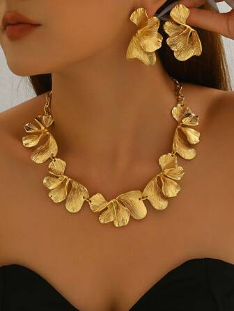 2pcs Women's Retro Creative European And American Fashion Metal Leaf & Petal Decor Necklace, Earrings Punk Exaggerated Thick Jewelry Set