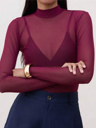 ✨ ¡BLUSA MESH UNITALLA DISPONIBLE YA! ✨  Dale un toque atrevido y con estilo a tu outfit con esta blusa mesh súper versátil  Perfecta para looks de noche, festivales o para elevar cualquier conjunto con un toque moderno y sexy