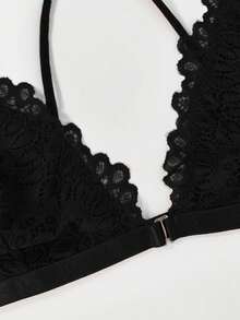 1pc Women's Plus Size Bra, Deep V, Black Lace Material, Vest Front Button, Back Triangle Cross Shoulder Strap, Fashionable And Sexy, Stylish & Sexy, Lingerie, For Daily Wear & Special Occasions