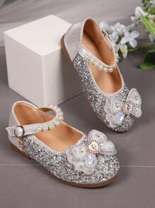 1 双加大码 2025 新款时尚百搭粉色女孩珍珠和水钻蝴蝶结装饰可爱平底鞋，圆头，适合日常穿着、跳舞、春秋季户外穿着，闪光装饰包头公主芭蕾平底鞋，尺码偏小半码