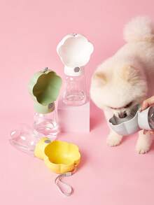 PETSIN 1pc Paw Shaped Pet Water Bowl, Portable Outdoor Cat & Dog Water Cup - Multicolor - View 2