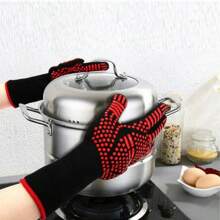 One Piece BBQ Gloves High Temperature Resistance Oven Mitts 800 Degrees Flame Resistant Barbecue Heat Insulation Microwave Gloves, Cut Resistant, Non-Slip Silicone BBQ Gloves For Kitchen, Grill, Camping, And Cookware - Black - View 6