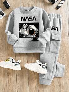 幼儿卡通印花保暖圆领运动衫和裤子套装