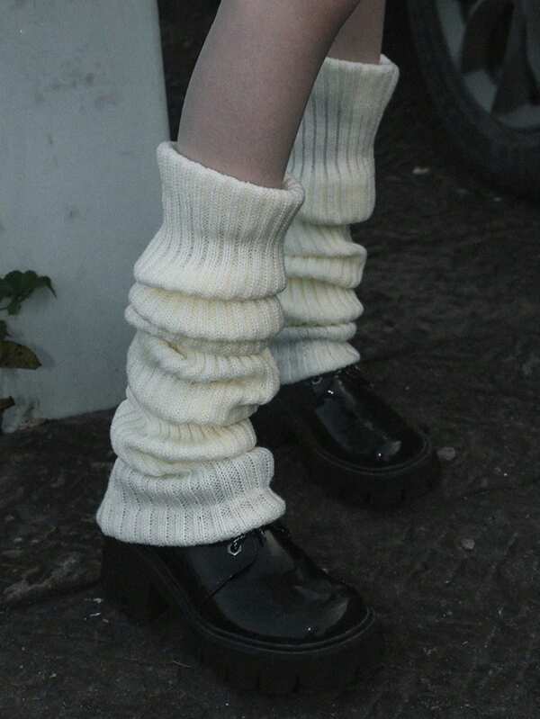 1 Paar Damen einfarbige vertikale gestreifte warme dekorative süße Stulpen, geeignet für Frühling, Herbst und Winter