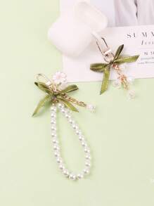 1pc Green Ribbon Lanyard, Car Key Chain Pendant, Creative Lily Flower Pearl Chain Pendant, Earphone Case Bag Decor