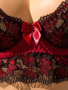 2PCS Women's Sexy Lingerie Set With Steel Rims, Black And Red Contrasting Lace, Bow Decoration, Semi Transparent Lace Patchwork Lace Hem Lingerie And Underwear, Gorgeous And Sexy Gothic Style Bra