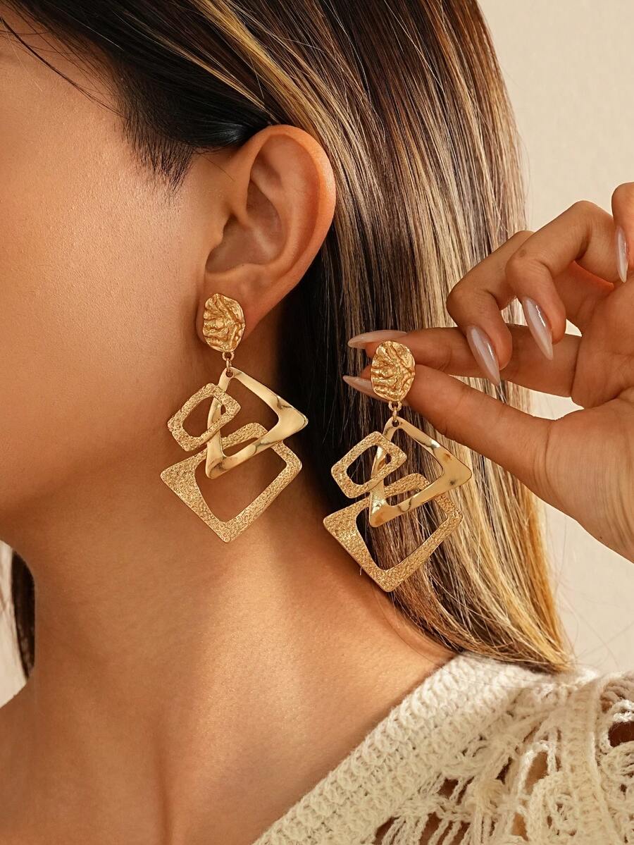 Hammered Gold Geometric Teardrop Earrings | Asymmetric Interwoven Design, Suitable For Party And Daily Wear