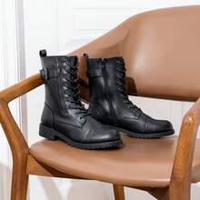 Comfyshoes 女士时尚战斗靴，带卡位口袋，黑色靴子 - 黑色 - 查看 2