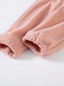 Set de 2 piezas de sudadera y pantalones de felpa para niñas, conjunto informal de cuello alto, cálido, suave y cómodo para otoño/invierno