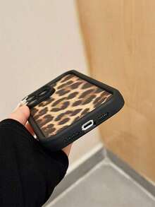 Cheetah Print Apple 1pc Leopard Print Straight Edge Perforated Phone Case, Compatible With Iphone 15 Pro Max, 14 Plus, 13 Pro Max, 12, 11, 7G, 7P, IX, XR, XS Max Waterproof Shockproof Anti-Fall Scratch Resistant - Model2(1PC) - View 4