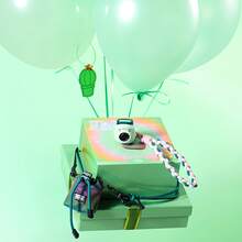 FujiFilm Caja de regalo para cámara Pal, conjunto completo de accesorios, caja de regalo para cámara inteligente con impresión instantánea de fotografías, mini portátil, editor de aplicaciones Bluetooth, regalo sorpresa creativo para novia y novio, primera opción para cumpleaños, día de San Valentín y Navidad, verde suculento - Suculenta verde - Ver 2