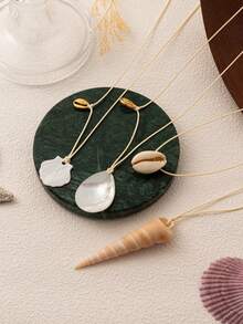 1 Stück Sommer Ozean Serie einfache und modische Muschel Fischgräte kleine Fisch Konchen Anhänger Halskette mit geflochtener Kordel, 18 Karat Vergoldung, nicht leicht zu oxidieren, geeignet für Lässig-Kleidung, Reisen, Strandausflüge. - Weiss - Übersicht 5