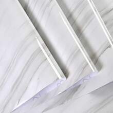 Marmor-Effekt Vinyl Folie - Abziehbare und klebbare Arbeitsplatten-Abdeckung für Küche, Tisch, Schränke (Weißer Granit) - Weiss - Übersicht 4