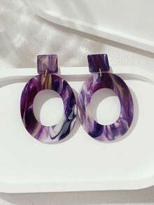 1对时尚性感夸张混色树脂材质耳环，独特搭配提升您的时尚感，适合日常生活、休闲度假、派对等场合佩戴，也是理想的珠宝礼物（不对称纹理） - 紫色 - 查看 3