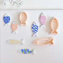 1/2/3 pezzi/set di piccoli stampi in argilla polimerica a forma di pesce per orecchini e creazione di gioielli, design a pendente a forma di pesce, stampi in argilla morbida per la realizzazione di ciondoli e decorazioni per collane, sagome 3D stampate a forma di animali con bordi affilati in PLA per orecchini - Pescare - Visualizzare 4