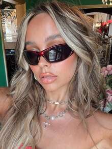 1pc Y2K Wraparound Fashion Fashion Glasses, Millennium Futuristic Style, European & American Style Glasses, Integrated Personalized Eyewear - Cherry Red - View 3