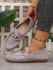 1 Paar Vintage Damen Loafer, Obermaterial aus Wildleder mit bedruckter Ketten-Dekoration, atmungsaktiv und bequeme Slip-On Flache Schuhe, geeignet für Partys, Dates, Tänze, täglichen Lässig-Stil, Strand, Innenbereich, Straße, Campus-Tragen