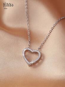 Hihho قلادة قلب مرصعة بالزركونيا المكعبة اللامعة قطعة واحدة، هدية مجوهرات أنيقة للنساء
