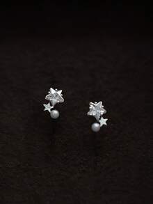 زوج من أقراط الأذن المرصعة بالزركونيا والخرز المستدير من الفضة الإسترليني عيار 925، بتصميم نجمة وخرز مستدير، مجوهرات مثالية لعيد الميلاد، مناسبة للاستخدام اليومي للنساء وكهدايا عيد، إكسسوارات مجوهرات عصرية