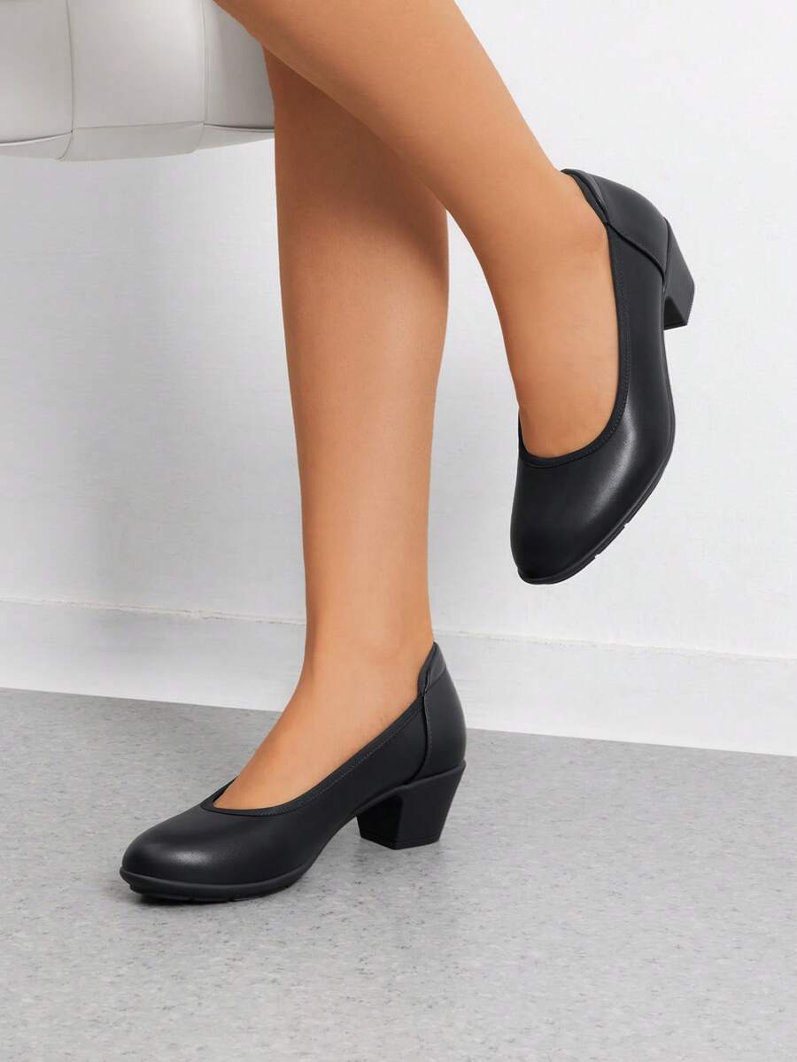 Zapatos de tacón bajo y grueso cómodos y de bloque para trabajo, con puntera cerrada y redonda, zapatos de vestir para oficina y negocios para mujer - Negro - Ver 1