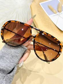 1pc Classic Fashion Aviator Glasses For Men & Women, Metal Double Bridge Large Frame, Essential For Travel, Beach, Campfire Party, Gift, Retro Street Style, Driving, Outdoor, Party, Stage Performance, Back To School Season, Holiday Accessory - Multicolor - View 15