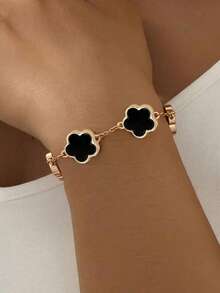 1pc Five-Petal Flower Bracelet, Clover Flower Bracelet, Delicate Luxury Unique Gift For Women