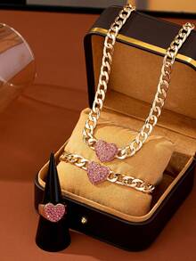 三角形粗链套装，镶嵌水钻心形吊坠的项链、手链和戒指套装，时尚优雅，适合派对、宴会和日常佩戴。 - 金黃色 - 查看 6