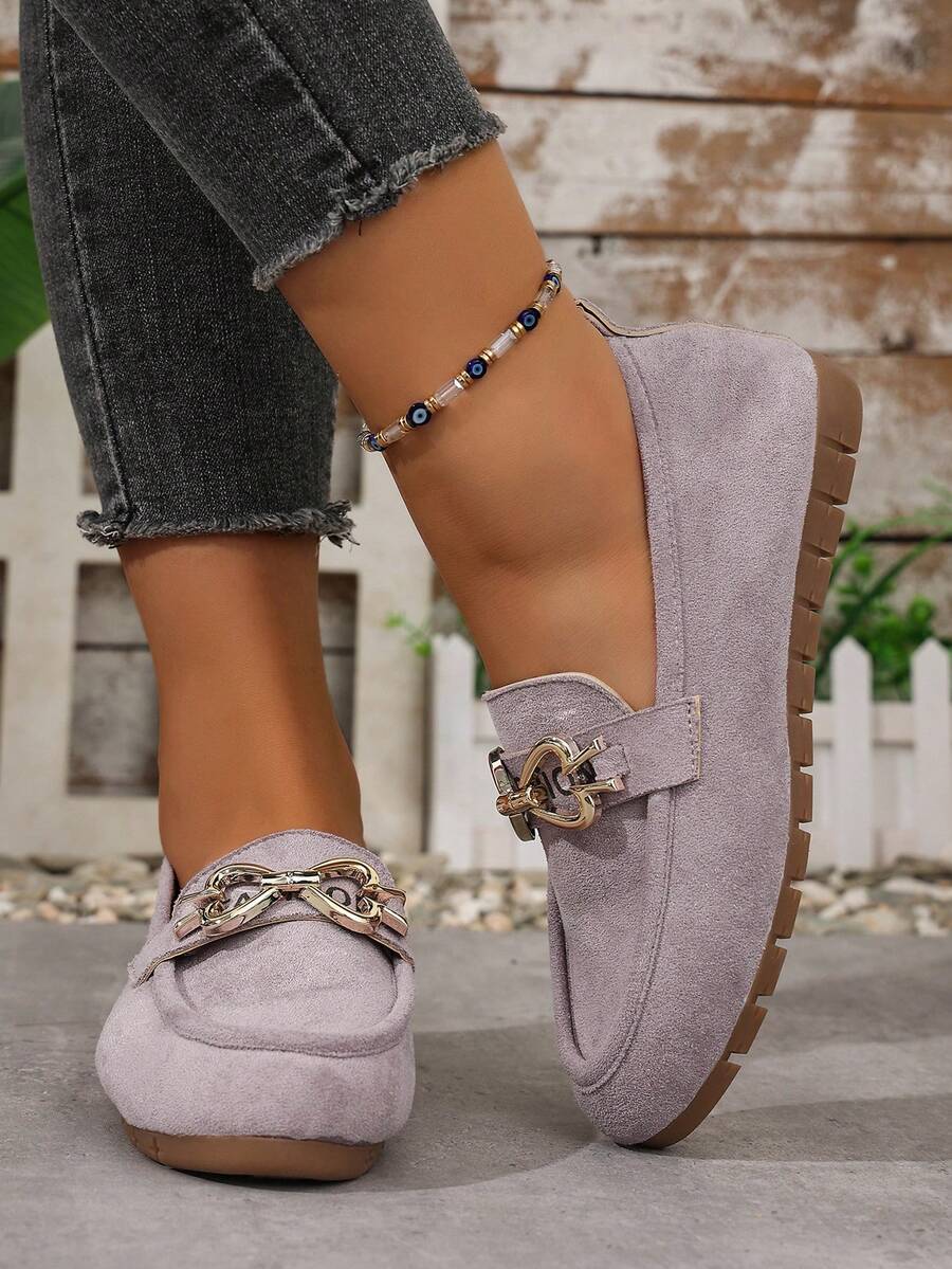 1 Paar Vintage Damen Loafer, Obermaterial aus Wildleder mit bedruckter Ketten-Dekoration, atmungsaktiv und bequeme Slip-On Flache Schuhe, geeignet für Partys, Dates, Tänze, täglichen Lässig-Stil, Strand, Innenbereich, Straße, Campus-Tragen