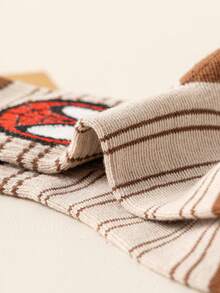 Marvel 5 Pairs Kids Socks, Spider-Man Superhero Socks For Boys Mid-Calf Socks, Korean Style Cartoon Socks For Girls, Autumn/Winter