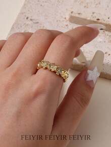 Anéis de aço inoxidável com flor minúscula, zircônia cúbica, banhados a ouro 18K, antidesbotamento, anel ajustável aberto para mulheres, joias douradas estéticas para casamento, acessórios para festa, férias, presentes para mãe/melhores amigas