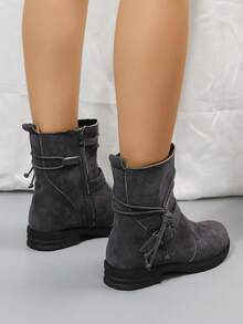 Damskie jesienno-zimowe botki zamszowe do połowy łydki, zapinane na suwak z boku, na grubym obcasie, w rozmiarze plus size, z paskiem na klamrę, z okrągłym noskiem, na imprezę - Szary - Zobacz 5