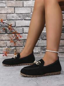 1 Paar Damen Retro Loafer, Obermaterial aus Wildleder mit bedruckter Ketten-Dekoration, atmungsaktiv & bequeme Slip-On Flache Schuhe, geeignet für Partys, Dates, Tänze, Lässig, Strand, Innenbereich, Straße, Campus Tragen