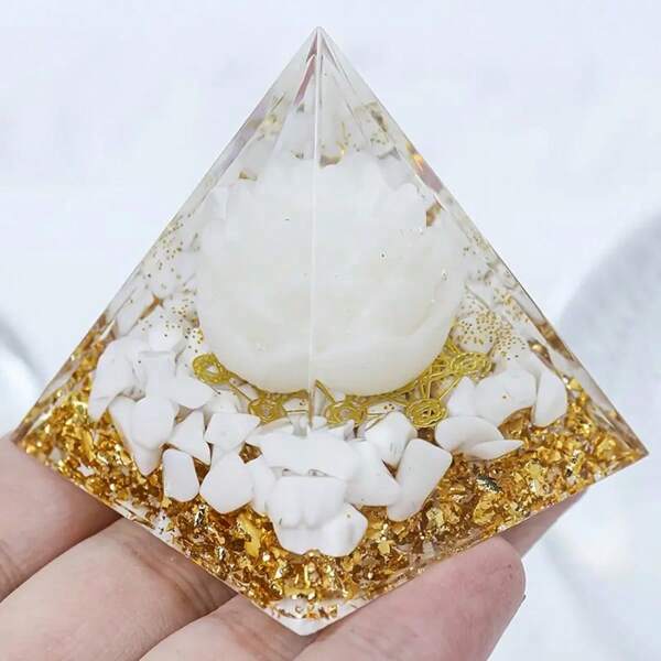 1 pièce Pyramide orgone en coquillage blanc, décoration de bureau de chambre à coucher, décoration intérieure, cadeau d'Halloween