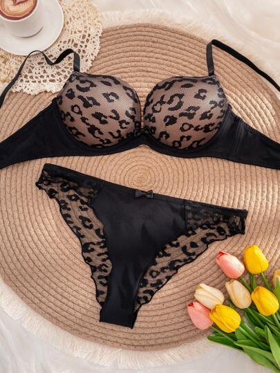 1 Set Reggiseno con ferretto e slip in tinta unita e stampa leopardata per donna